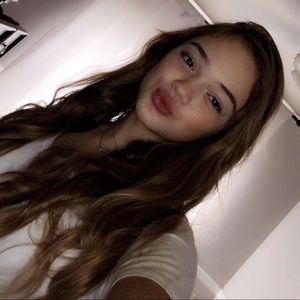Meet your Posher, Victoria